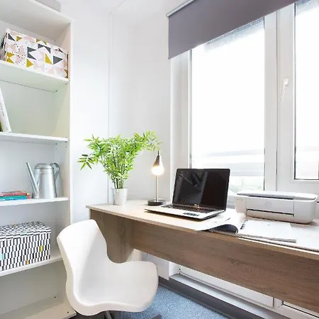 Chillout Dorm شقة فندقية 3*