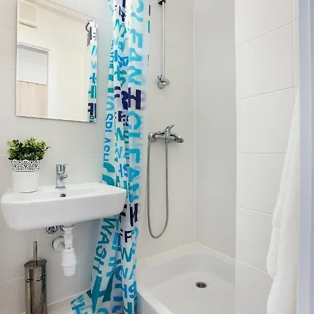 Chillout Dorm By Bookinghost Aparthotel Poznan